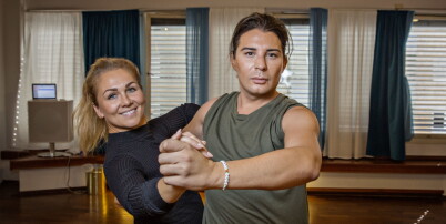 Kroppen forfalt på grunn av kreften. Nå vil Erlend Elias danse av seg kiloene